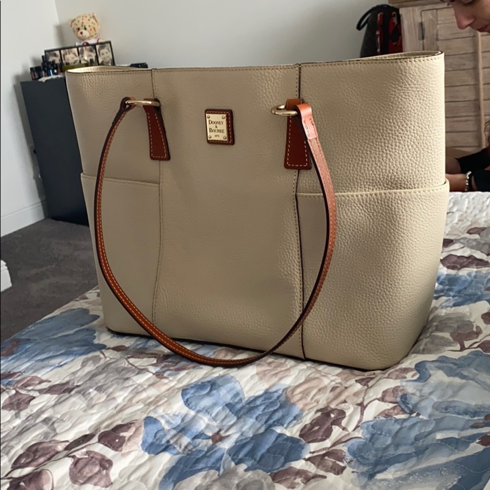 Dooney e bourke handbag